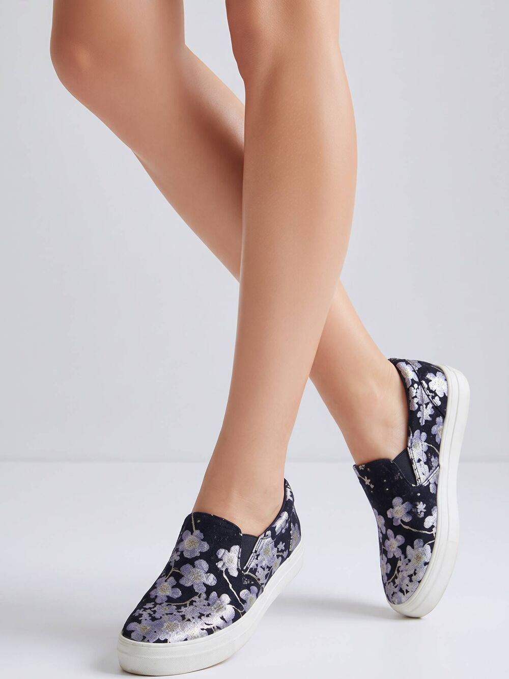 ☔️💜Brash Black & Metallic Silver Cherry Blossom Evonne Brocade Shoes Size 8